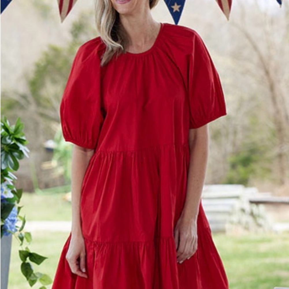 Relaxed Red Tiered Midi Dress with Puff Sleeves